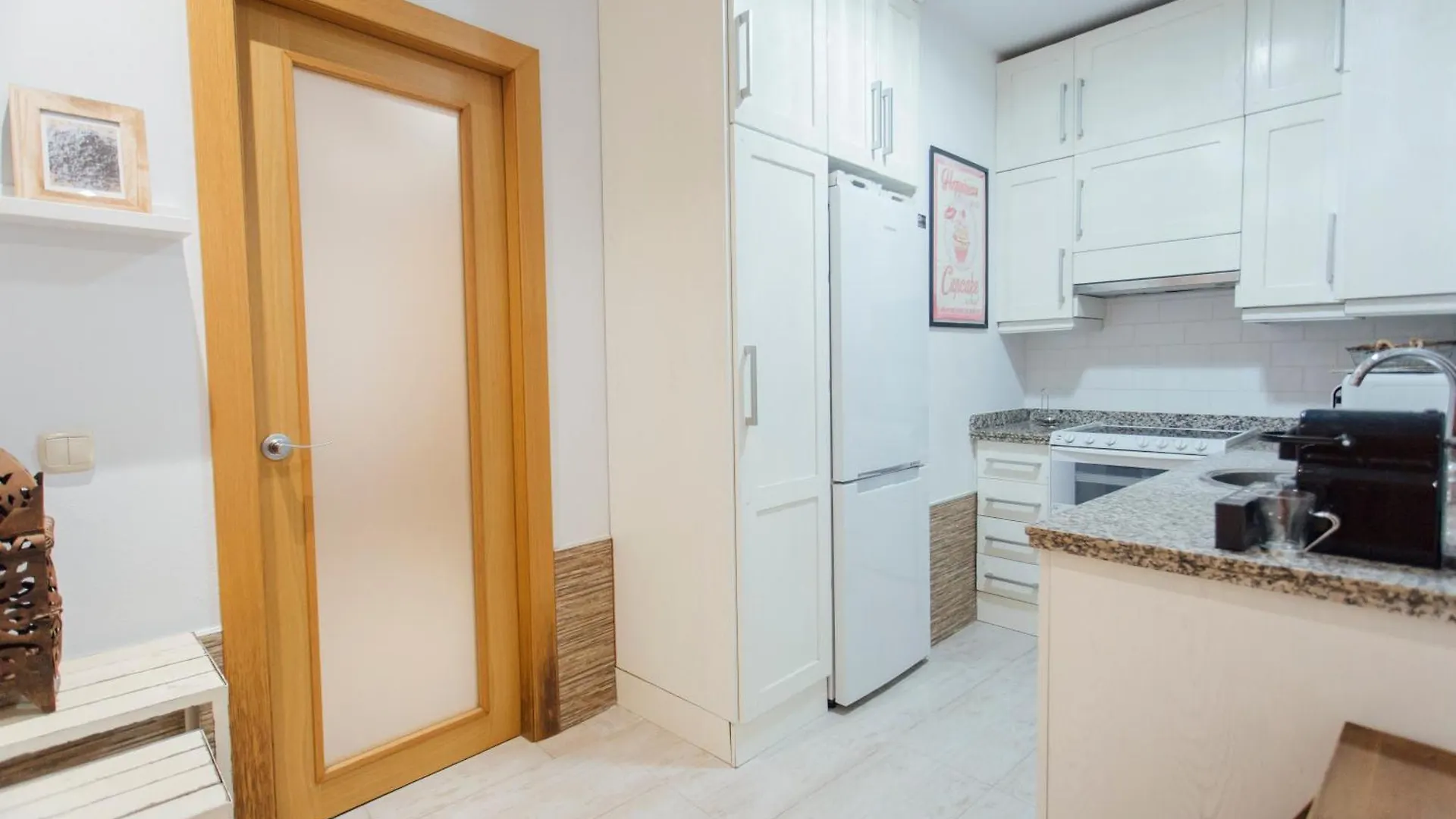 Beautiful And Cozy- 1Bd 1Bth- Arenal Center Apartment Seville 0*,  Spain